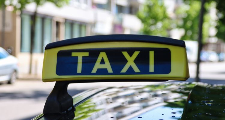 Quanto costa il trasporto privato con taxi?